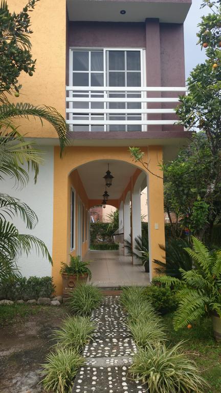 Posada Los Robles Tepoztlán Kamer foto